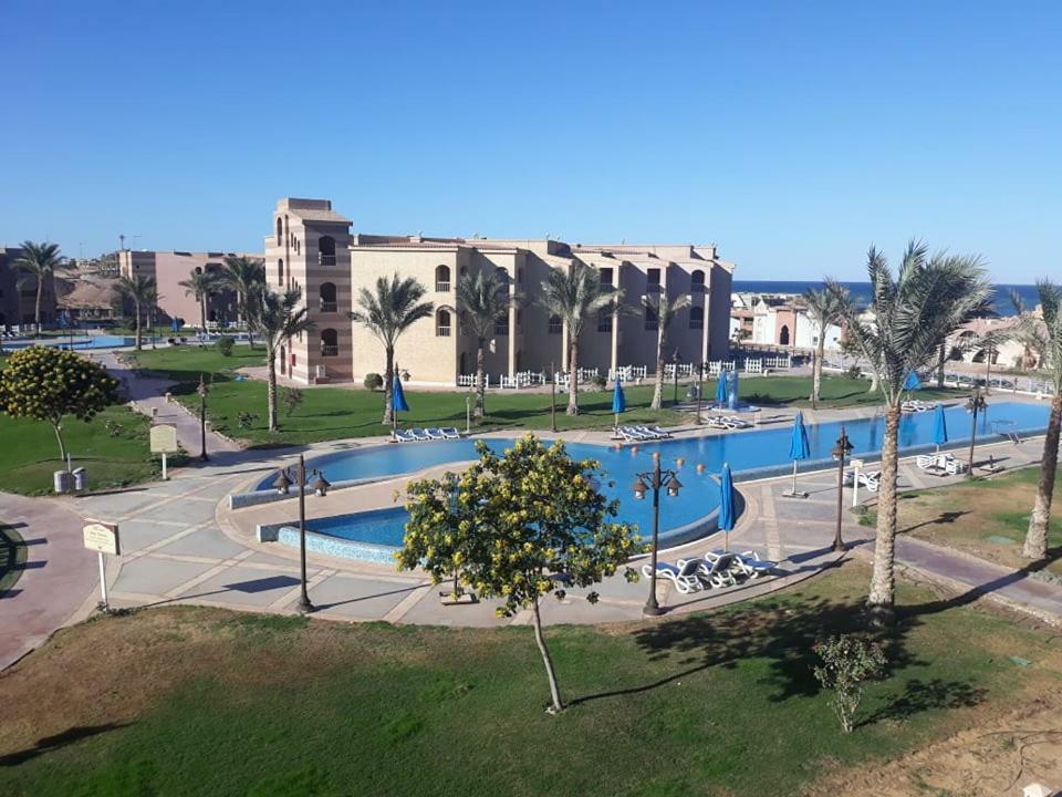 Special Chalets In Porto South Beach Families 아인 수크나 외부 사진
